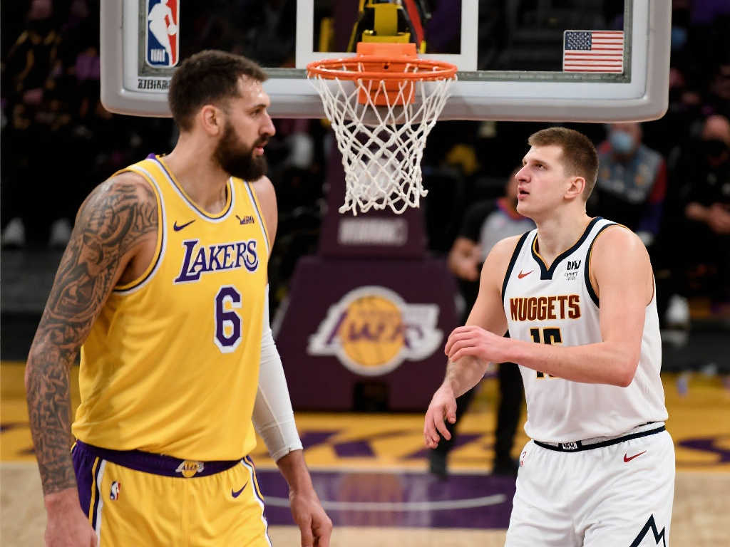 湖人中锋被质疑实力！名记预测：约基奇明战将砍40+20+20